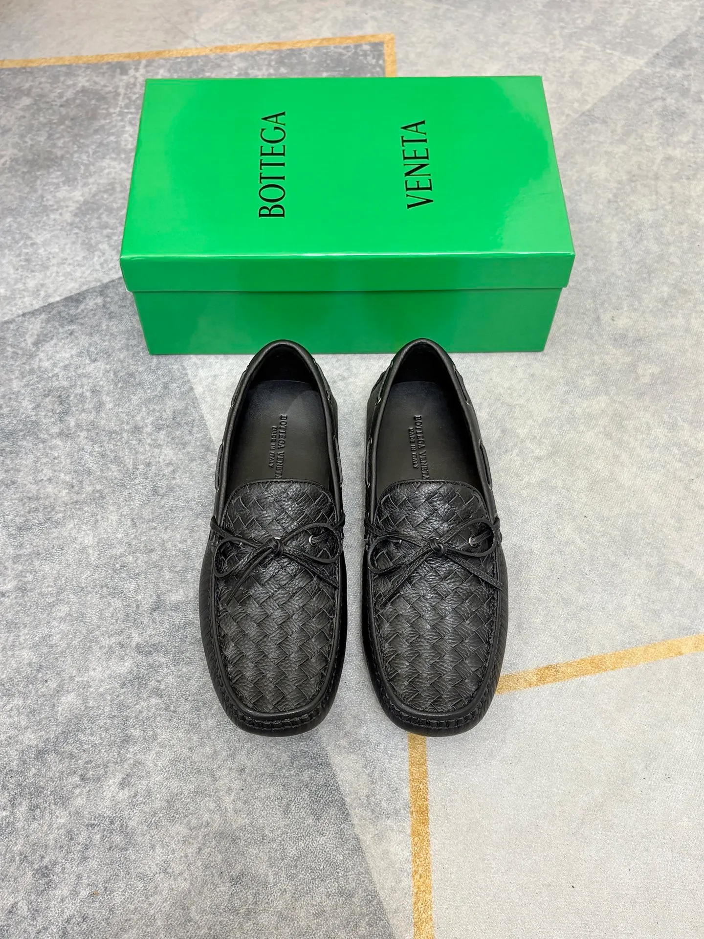 P420💰 (Niu Li + Niu Pad) [BV] The latest hot style‼ ️Casual men's shoes, uppers imported first-layer cowhide ➕Full imported cowhide lining✔️Exquisite workmanship, excellent foot feel, special rubber soles✔️, cool and fashionable, the latest fashion, fashionable outsole, hurry up.  Code number: 38-44 (can be customized to 37.45, non-refundable)